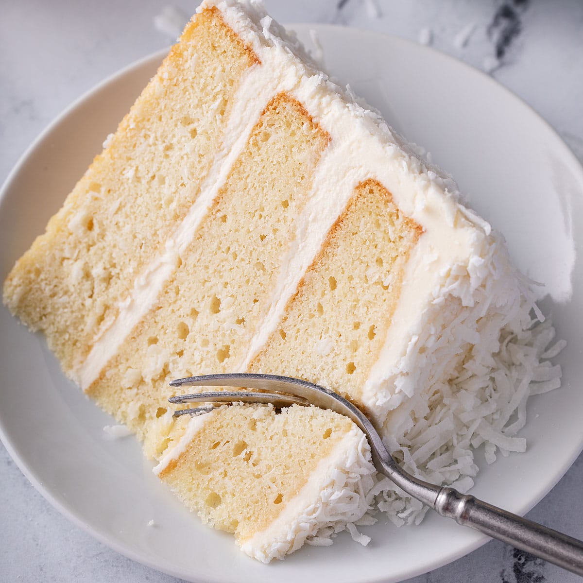 alynntaylor's tweet photo. You'll have to make this coconut #cake to see if it's really the best. #recipes  https://t.co/HUq9aNfDnr https://t.co/pxRhdXrZiD