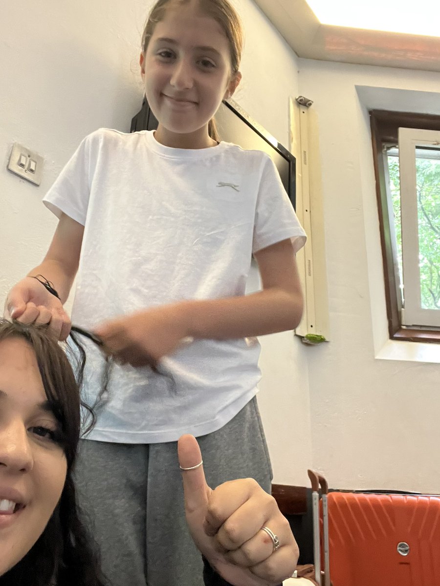 A game of headbands and some hairdressing whilst waiting for the coach 🙂 <a href="/TanzaniteEPS/">Tanzanite @ Elaine | Miss Lakha</a> <a href="/PrimaryElaine/">Elaine Primary</a>