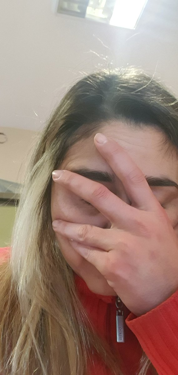 IvanaBidela's tweet photo. #nadiedicenada muriendo de fomo sabiendo que los tengo tan cerca y que no los puedo ir a ver esta noche x tener que trabajar https://t.co/QP3kxG2hEf