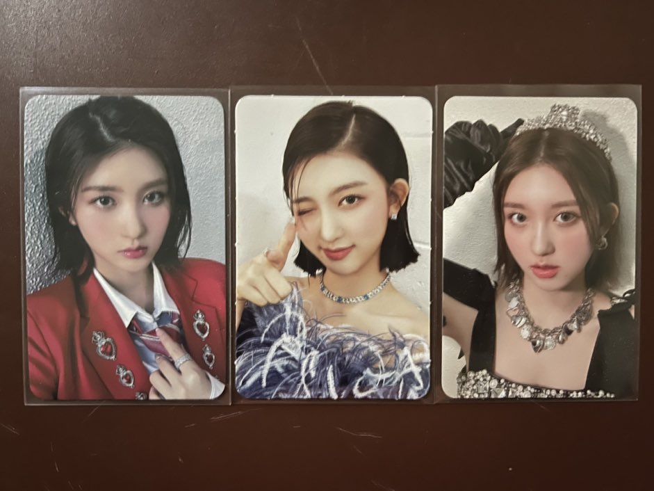 nabisale's tweet photo. wts lfb ph ✿
 ⤷ #dréwts 

gaeul pcs tingi
🏄‍♀️ 750 | 300 | 550
🫧 3 days or 1 week
🧤 rcbyt https://t.co/VSACEUuUUr

reply / dm to claim

t. ive gaeul gel mokket pogi red starship square ssq ktown crown princess love dive ld https://t.co/Br4zEgCj54