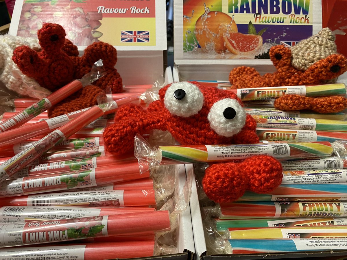 FearnhillLib's tweet photo. Year 6, 7 &amp; 8 Summer Reading Challenge! 
Get reading before all the rock is pinched 🦀 https://t.co/jgtTE9sEPH