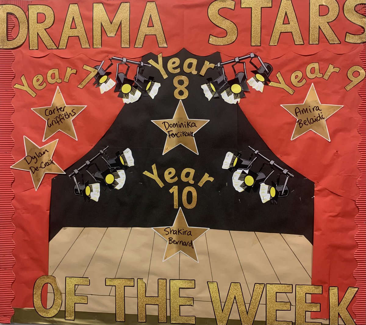 Congrats to all the @MoretonSchool Drama Stars of the Week! Carter and Dylan for excellent Melodramatic acting; Dominika for consistent effort and creativity; Amira for always getting it right with effort and attitude; and Shakira for her engagement in GCSE devising 🎭