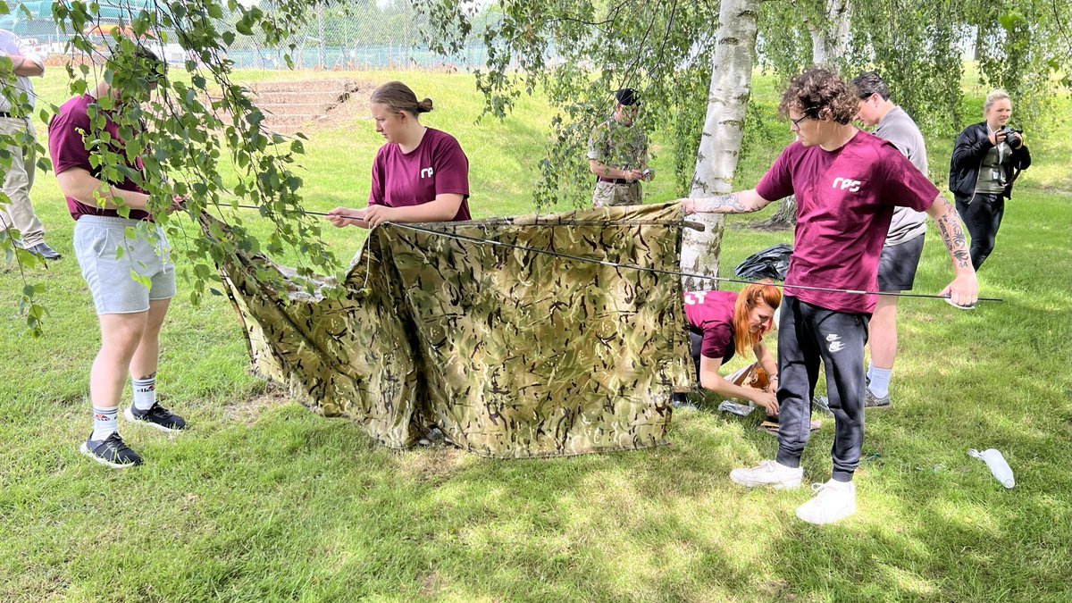 Ex Martello Stretch which saw employees from the various companies as part of Industry Engagement. Some of these companies have employees who are Reservists within our unit or others. They were given a taste of Reservist life by undertaking a series of Military stands.