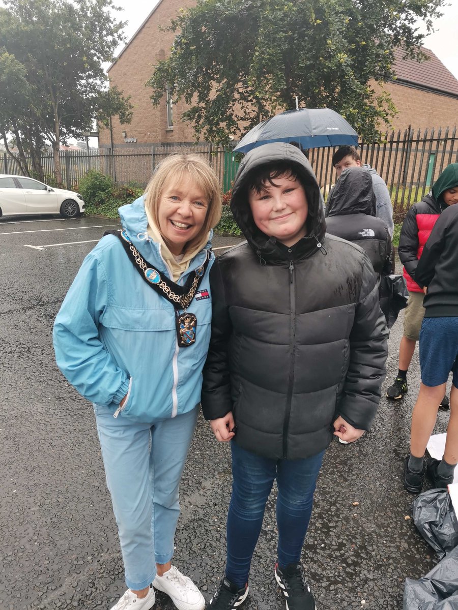 ss_ycc's tweet photo. Great job by Young Leaders planning the #UnitingCommunities Environment Social action. Amazing effort by all young people this morning in the very wet weather. Thanks to Margaret Tinsley , the @abcb_council  Lord Mayor for her support #TBUC https://t.co/1I2Q2j2rHg