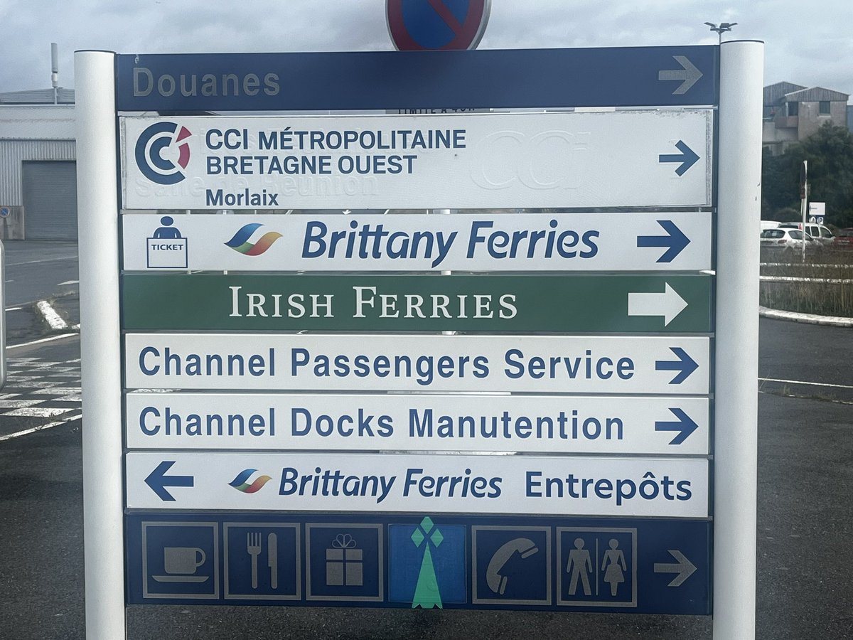 #geocommuniquer complémentarité route et Ferry pour la continuité des transports des hommes et des biens

France ➡️ RU. Port de <a href="/VilleRoscoff/">Ville de Roscoff</a> 

🎈Et chez vous quel type d’organisation pour assurer la continuité des communications ?