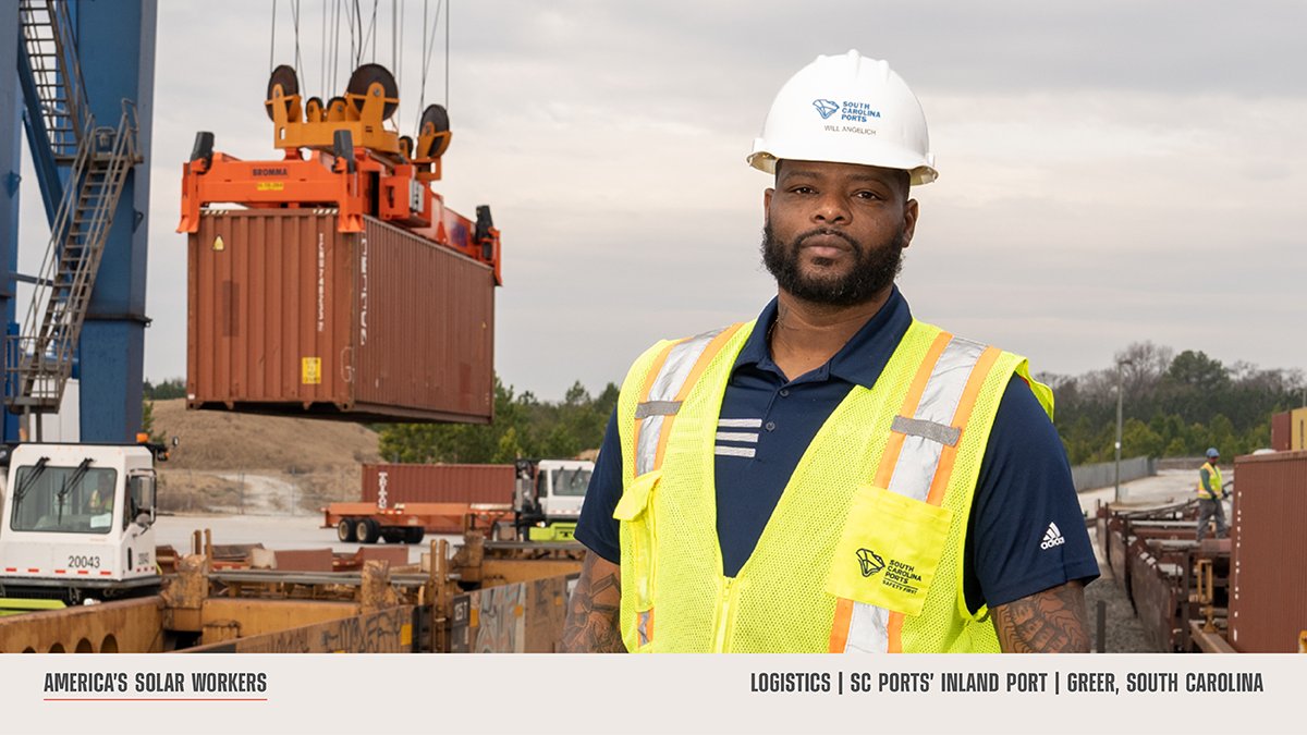 FirstSolar's tweet photo. Making high-quality American solar panels is one part of First Solar’s US value chain. Transporting them around the country where they’re installed in solar power plants is another. It takes the efforts of 100s of people, including woodworkers, warehouse and logistics professionals, railroad workers, truckers, and many others, to literally deliver America’s energy transition. https://t.co/8uDNTaQLrE
#AmericasSolarWorkers #AmericanLogistics #InvestingInAmerica #FirstSolar