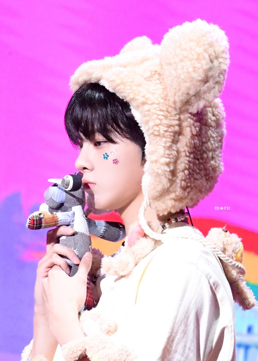 𝐦❄︎𝐫𝐮 tweet media