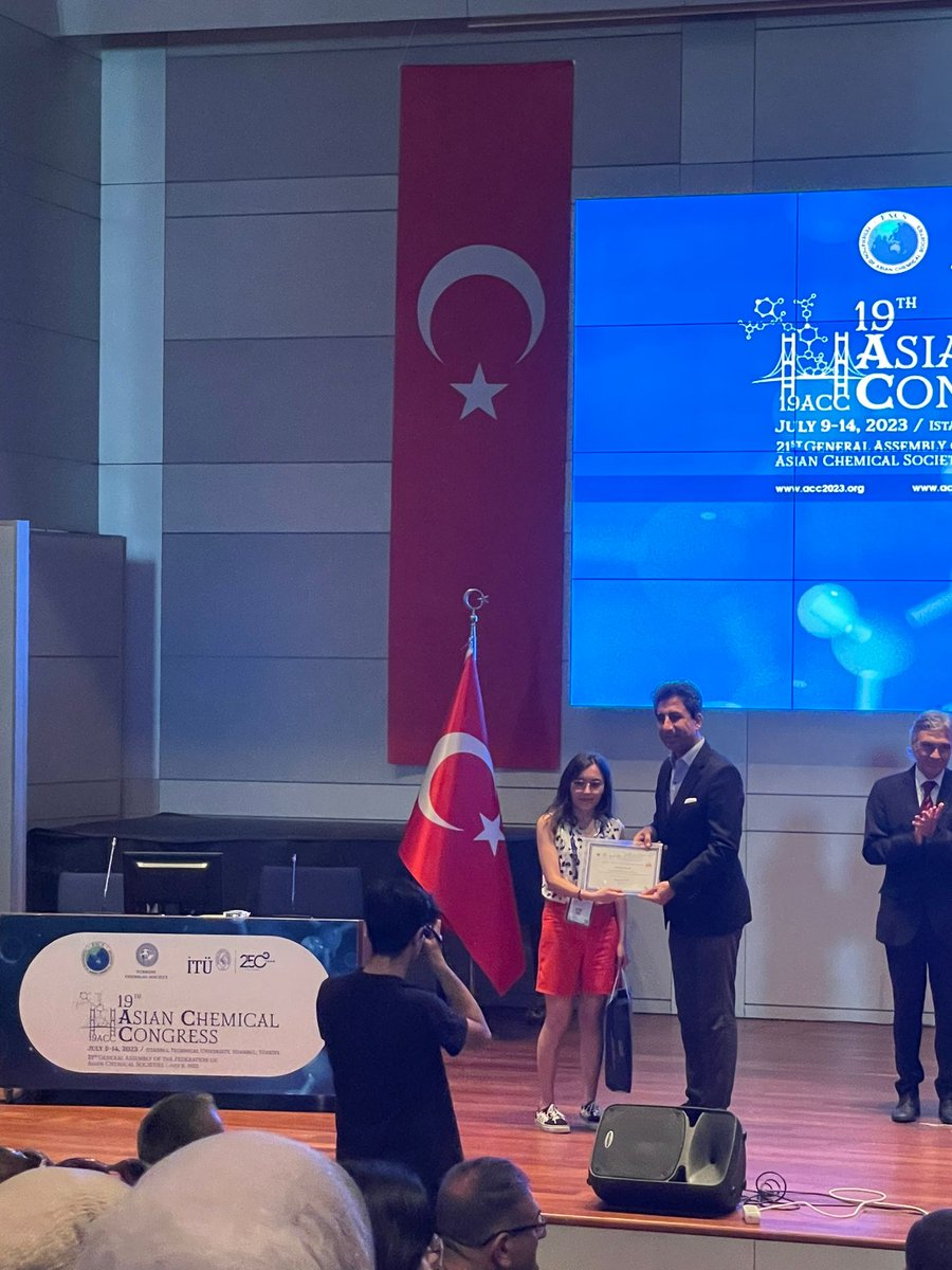 MRG_KU's tweet photo. https://t.co/6VuzES2LGN member of MRG, Aleyna Başak, has been awarded with Mansion Young Rising Star of 19th Asian Chemical Congress @acc_2023. Congratulations 🎊🙏🏻 https://t.co/mnbgpKP9F3