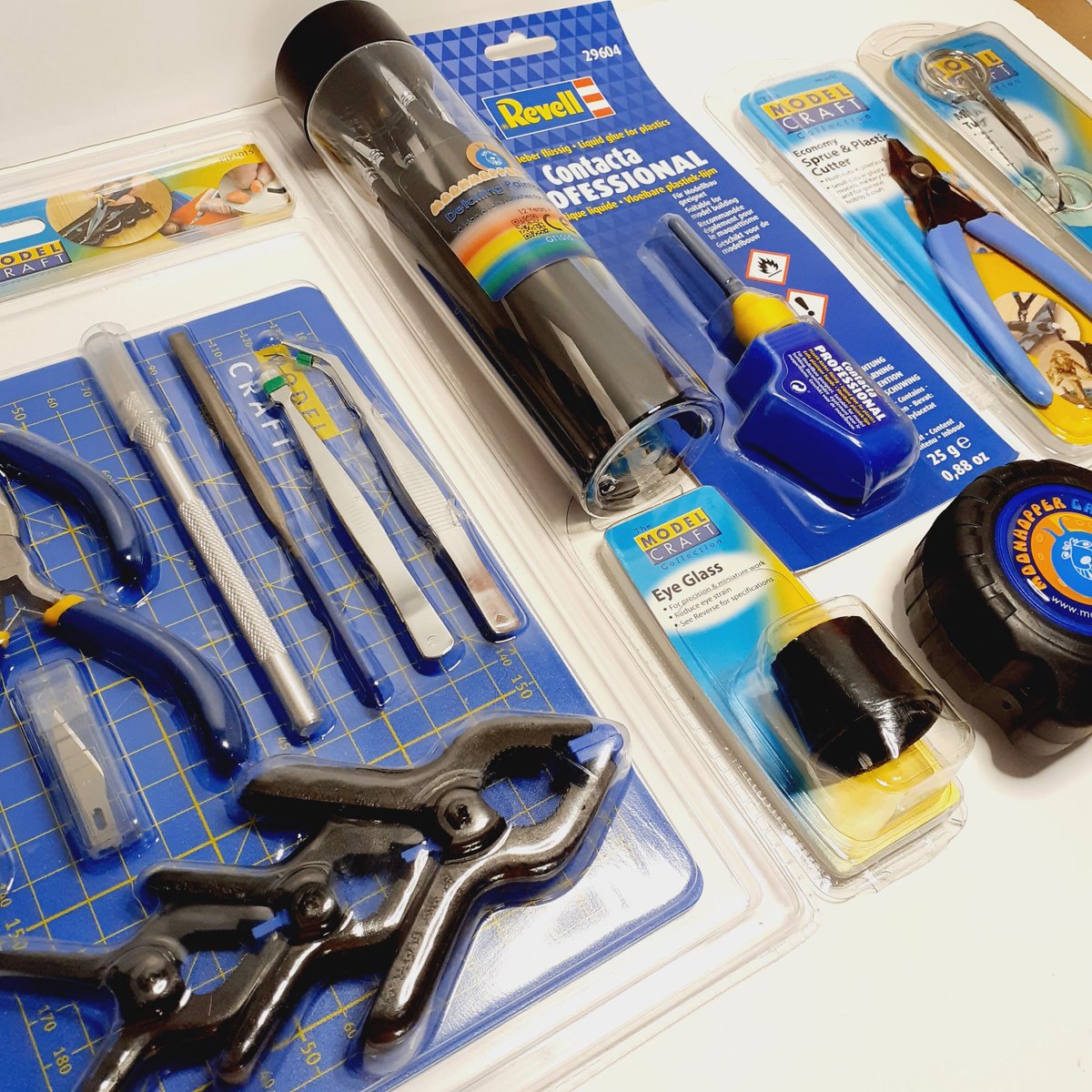 MoonhopperGames's tweet image. Did you know we also stock affordable hobby tools and essentials to help you with your modelling?
#hobbytools #crafttools #miniaturetools #paintingminiatures #modellingtools #tabletopminiatures #minipainting