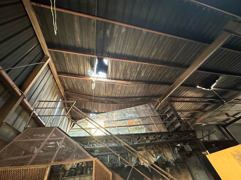 SynergyNDS responds to the Manatee County Port Authority Shop Building after it sustained extensive damage from a fire. Crews provided emergency stabilization services &amp; completed a walkthrough with a structural engineer to verify the building main frame integrity.