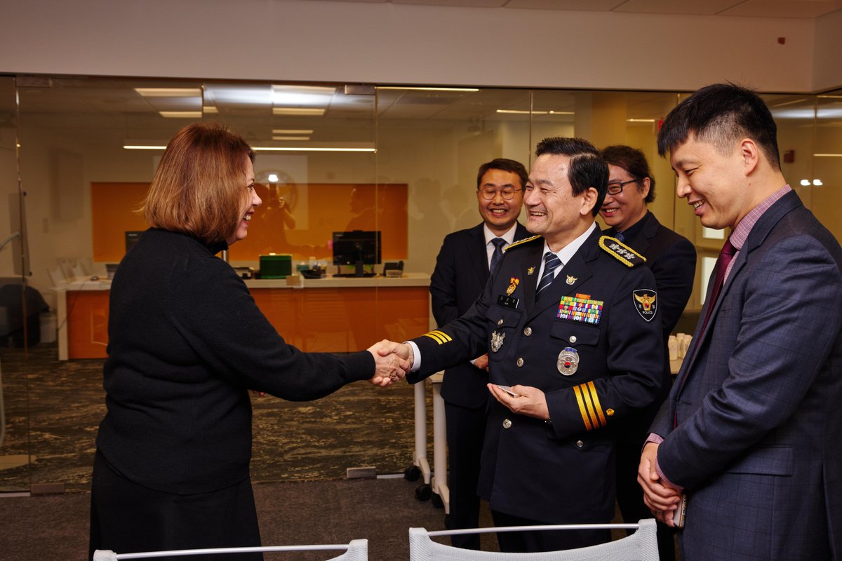 METBU's tweet photo. #BUMET is excited to collaborate with Korean National Police University after signing a formal partnership agreement involving MET’s Cybercrime Investigation & Cybersecurity programs.
Learn more ➡️ https://t.co/hXkZriCgg5 https://t.co/dBrhk2lnsc
