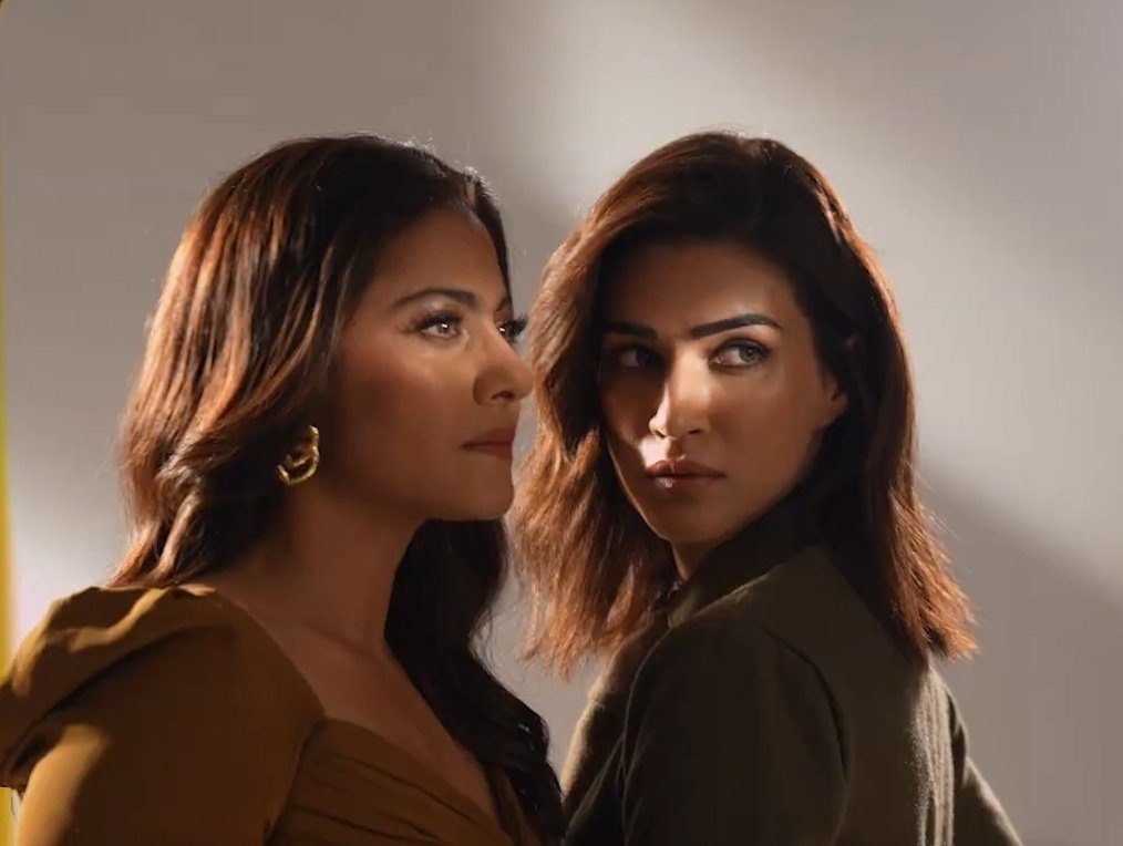 The super gorgeous ladies <a href="/kritisanon/">Kriti Sanon</a> &amp; <a href="/itsKajolD/">Kajol</a> gonna entertain us with thriller film #DoPatti an <a href="/netflix/">Netflix</a> original content! 🎥😘