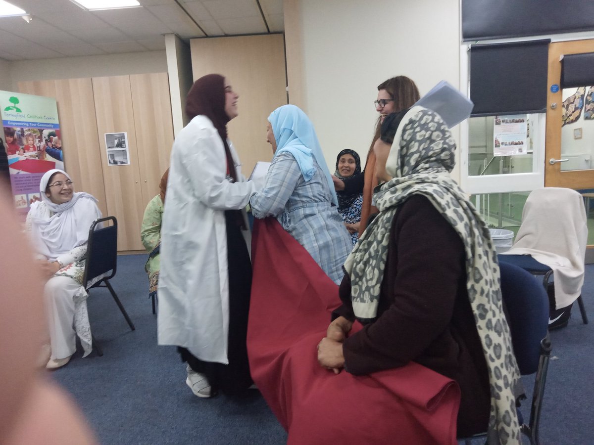 CreativeEnglish's tweet image. When you're in hospital, making the most of limited time with the consultant is very important. Here, Peter was so keen to be discharged that the consultant had to sit him back down! Creative English for #CVD covers topics like knowing the right questions to ask #appliedtheatre