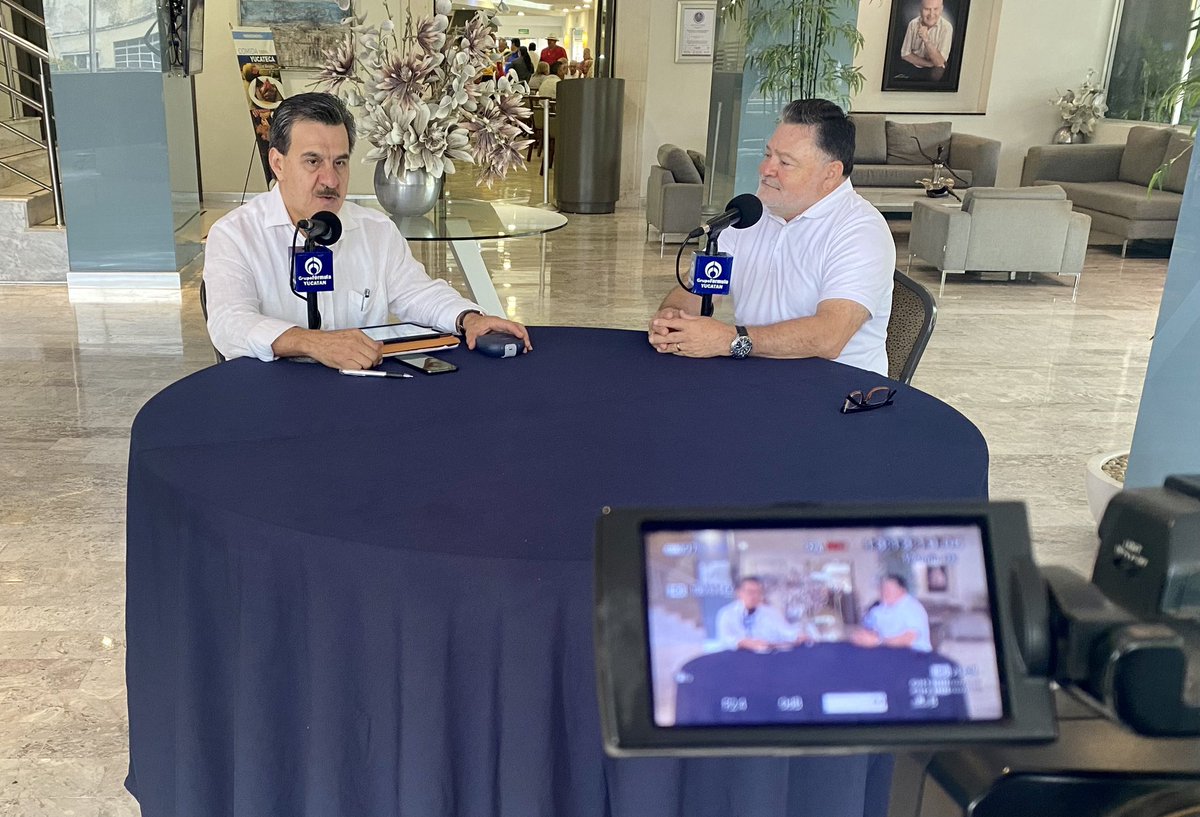 Rich_Asc's tweet photo. Temprano con @jlpreciadob en @RF_MERIDA donde platicamos de la actualización del Padrón de Productores del Programa #circulo47 y el gran apoyo del Alcalde @RenanBarrera y el @AyuntaMerida a todos los productores de las 47 comisarías de Mérida.
FELICIDADES 🎊
#MéridaMásFuerte💪 https://t.co/TPajxQa2K9