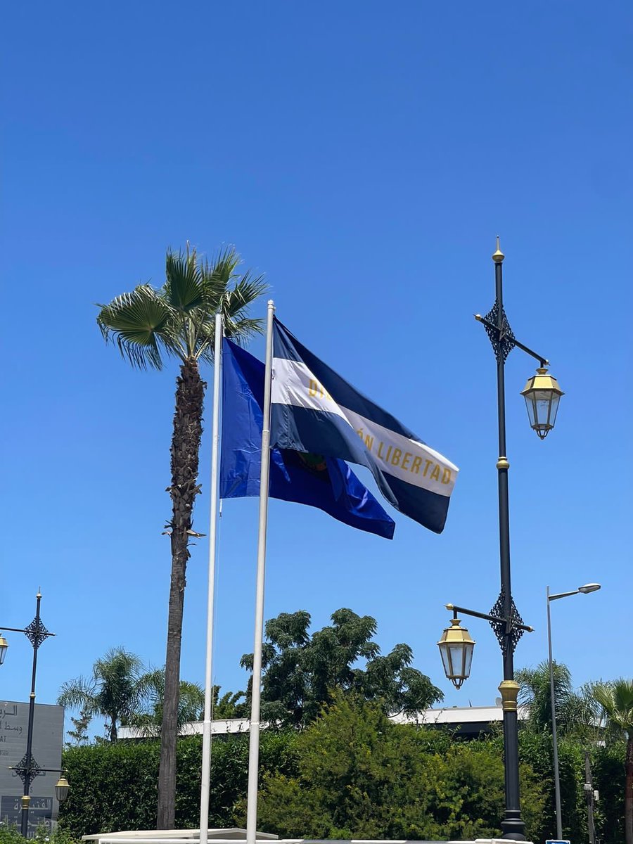 Embajada de El Salvador en Marruecos (@eesaenmarruecos) on Twitter photo Por primera vez en la historia se izó la Bandera SICA <a href="/sg_sica/">SICA - Sistema de la Integración Centroamericana</a> en África. En el marco de la Presidencia Pro Tempore de El Salvador. Embajada de El Salvador ante el Reino de Marruecos, viernes 14 julio 2023 🇸🇻🇲🇦 Por primera vez en la historia se izó la Bandera SICA <a href="/sg_sica/">SICA - Sistema de la Integración Centroamericana</a> en África. En el marco de la Presidencia Pro Tempore de El Salvador. Embajada de El Salvador ante el Reino de Marruecos, viernes 14 julio 2023 🇸🇻🇲🇦