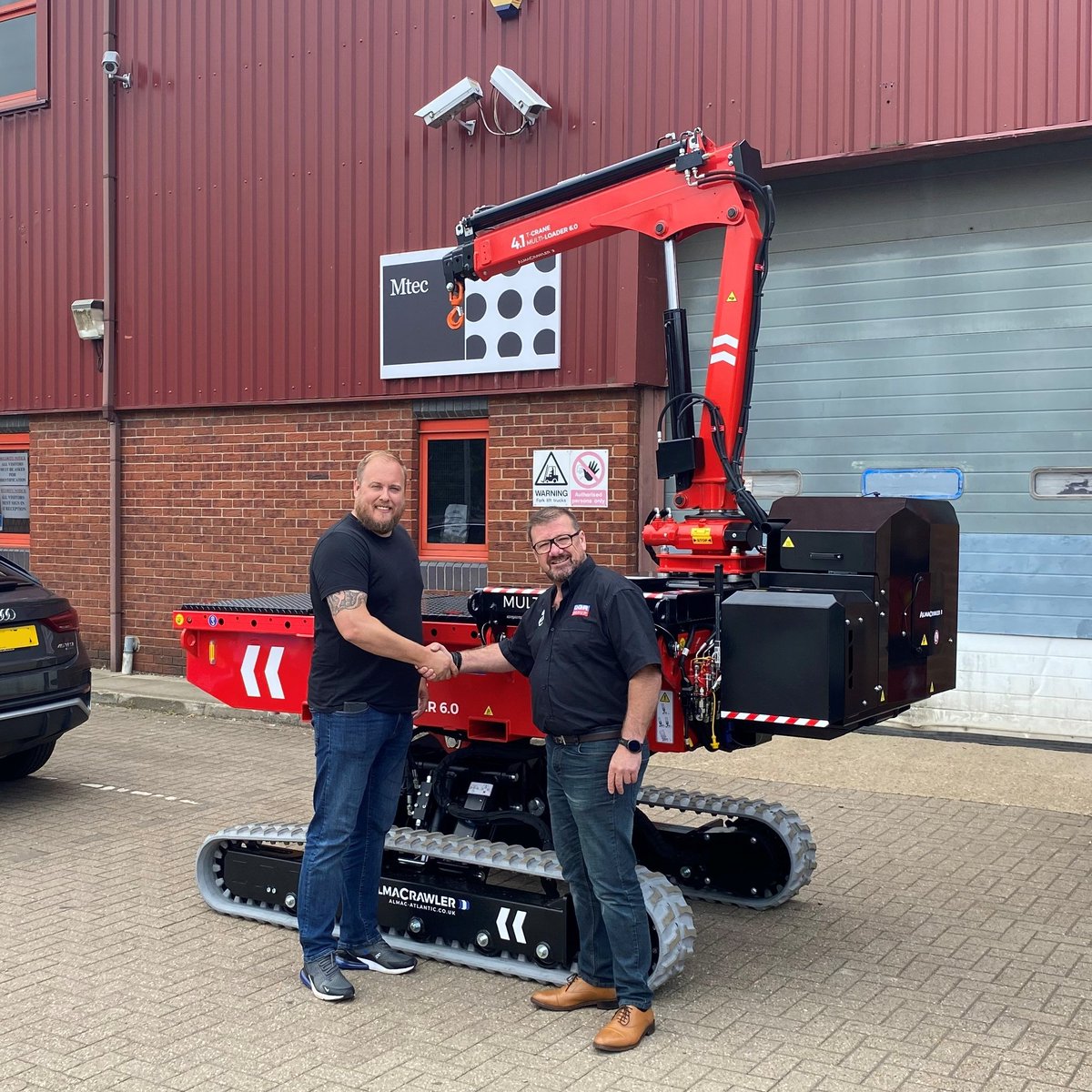 GGRGroup's tweet photo. @mtec0 , art handling specialists, have purchased a Multi Loader 5.5 with Crane Attachment from GGR Group. #TeamMtec #MultiLoader

https://t.co/KggWn21BfB https://t.co/tVmWCaTYWi