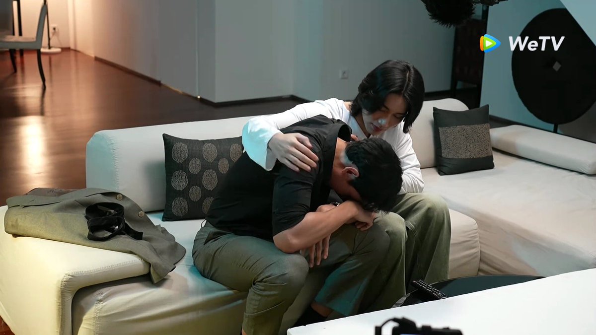 Chiromi8791's tweet photo. 凄く分かります😣
I think this drama is a work created by the whole team, encouraging and praising each other. Seeing that behind the scenes, I'm impressed🥹🤟🏅
#StepByStepEP9 
#ManTrisanu 
#Saintprm https://t.co/WRVXut61sT