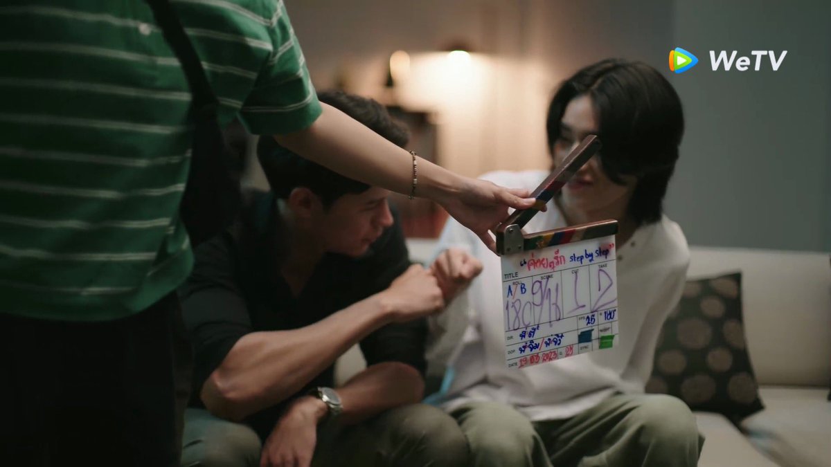 Chiromi8791's tweet photo. 凄く分かります😣
I think this drama is a work created by the whole team, encouraging and praising each other. Seeing that behind the scenes, I'm impressed🥹🤟🏅
#StepByStepEP9 
#ManTrisanu 
#Saintprm https://t.co/WRVXut61sT