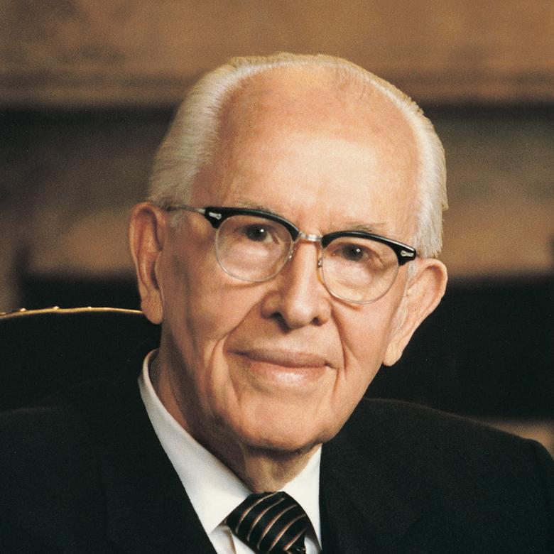conference_bot's tweet photo. "We can choose to humble ourselves by receiving counsel and chastisement."

~President Ezra Taft Benson https://t.co/FPw4N0mXwt