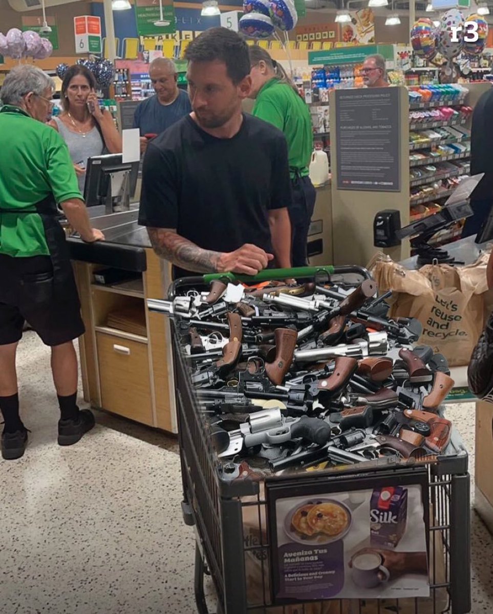 Ay, Messi ya está haciendo las compras para el coleeee