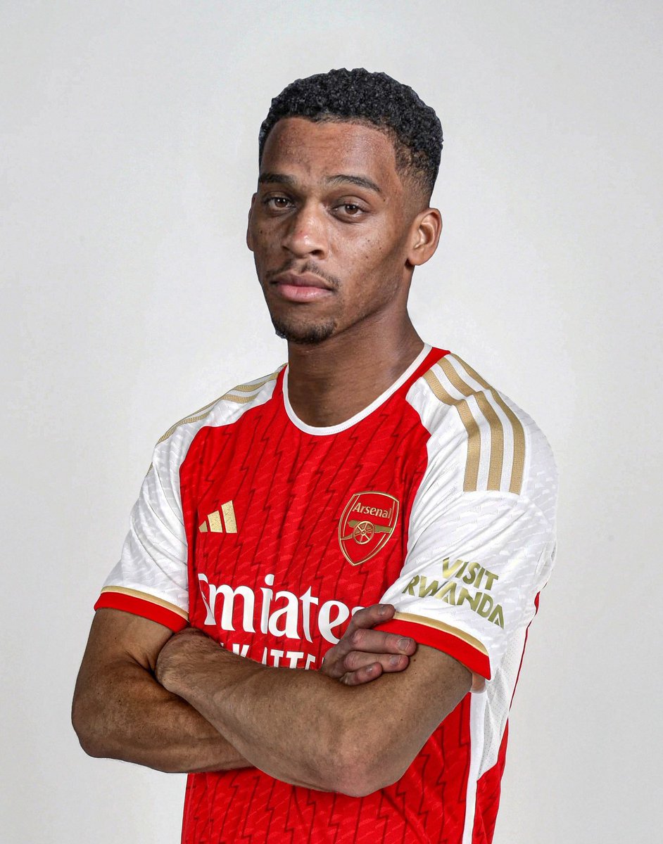 husseinkhalifkk's tweet photo. Another talent joins our Arsenal family 😘❤️ Welcome to @JurrienTimber https://t.co/QuPJeTlNmG