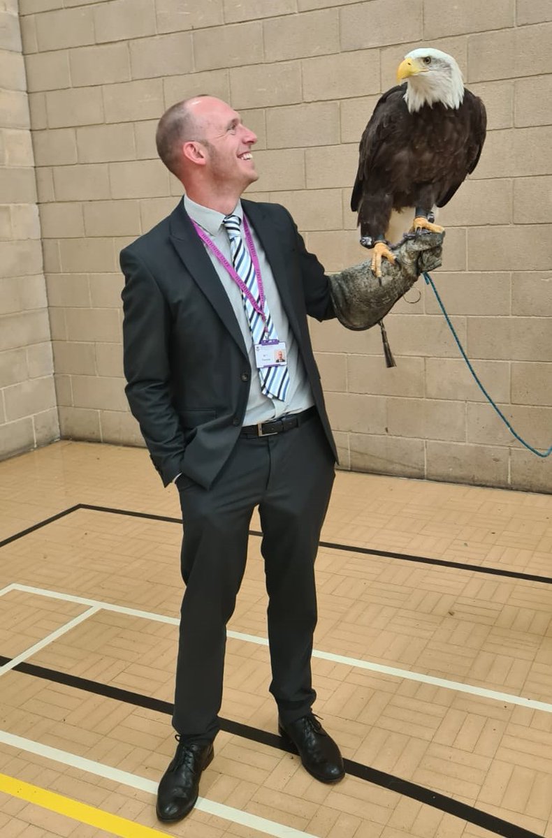 Heathside School tweet media