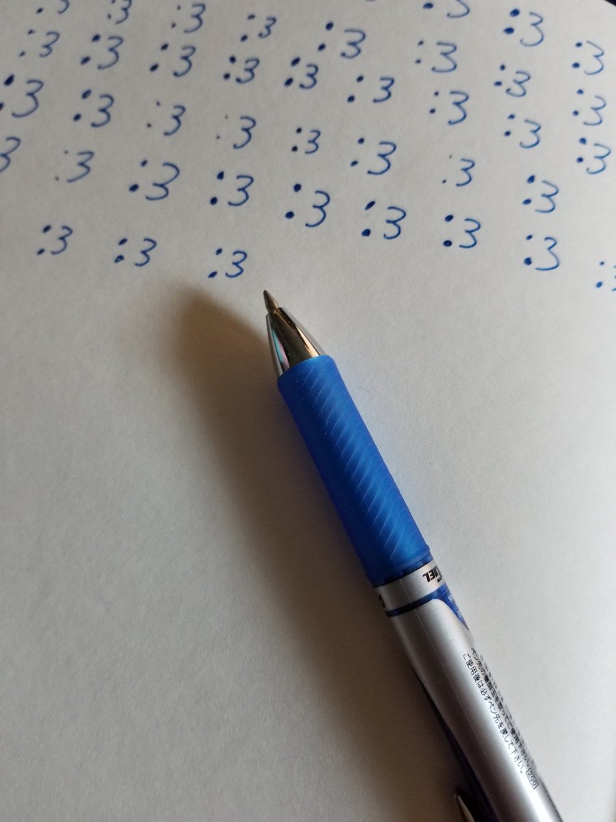 yurifangs's tweet photo. practicing my signature https://t.co/rs8MFqgPeY