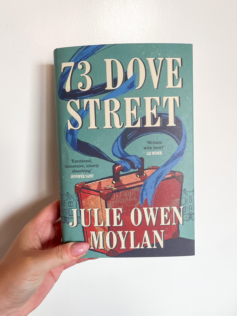 Hello bookmail! I love when @Waterstones dispatches early 👀 

How beautiful is this cover! I’m super excited to read this as I really enjoyed @JulieOwenMoylan other book, That Green Eyed Girl 🙌🏻

#bookmail #waterstones #73dovestreet