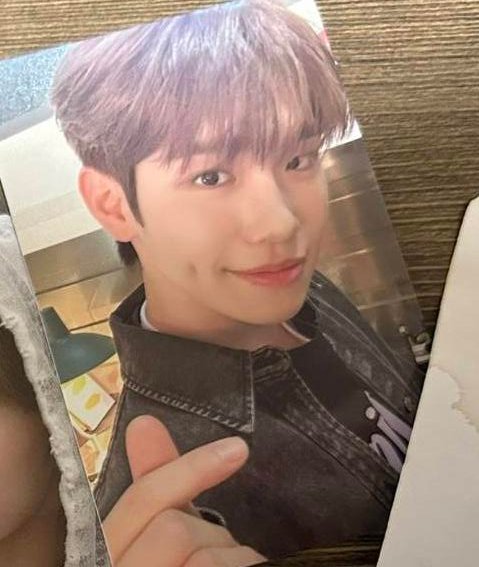 luvleyrae's tweet photo. tida akan menyerah sblm ada yg take ㅠㅠ

wto taerae fingerheart (youth b) 50k, fix dpt, ada go dom jember, ready kr ✅

wtb wts wtt sbt ina taerae love zb1 hanbin zhanghao yujin gyuvin ricky matthew gunwook jiwoong amj amb tere yucil upin gonuk jiung https://t.co/jnt31sExcd