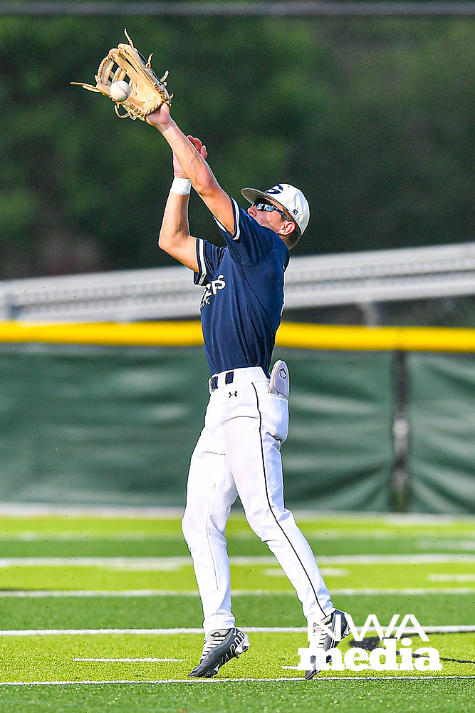 "I'm proud of these guys. Scott has really had a great week for us and we hope his hot bat follows us to Conway."

<a href="/scott21holland/">Scott Holland</a> delivered again for Greenwood, driving in the game-winning run in extra innings

story 📰: tinyurl.com/5y254xrr
#PrepRally #ARpreps