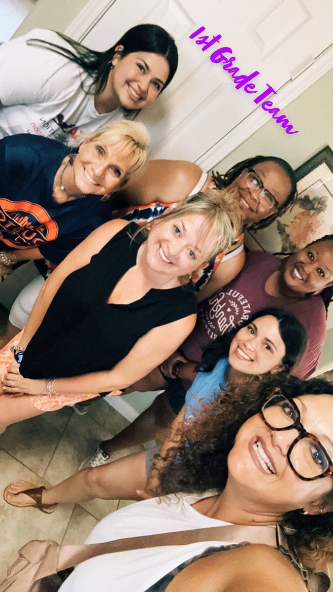lizzakay25's tweet photo. Nothing like good food and games to kick off another school year! Brill’s First Grade team is for 2023-2024!! #BlessedAndGrateful @BrillKISD @KleinISD https://t.co/qJs4fwIAQX