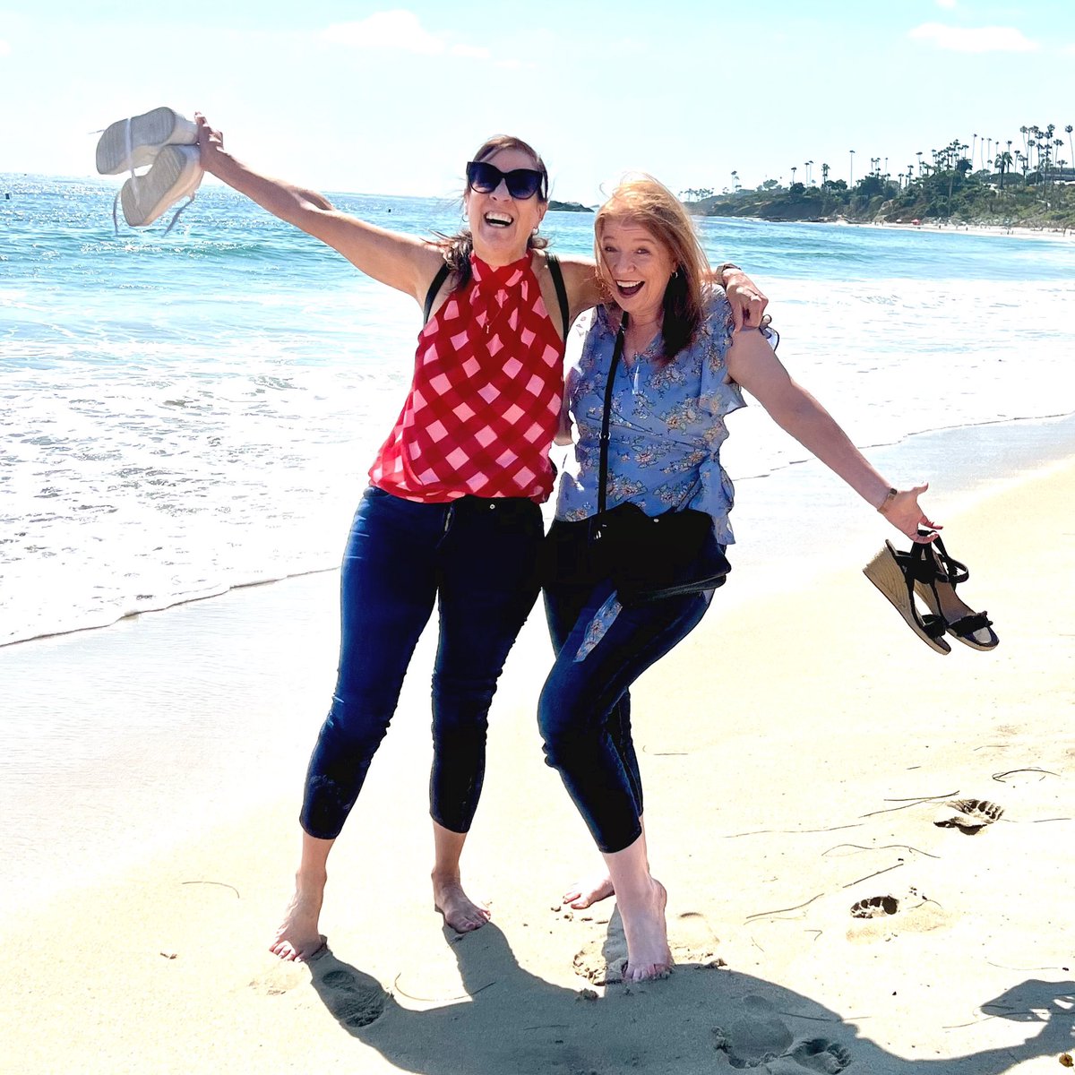 Real estate is a tough business but why not learn as much as you can and have as much fun as you can in a supportive culture that will help you be your best! That’s what LAUREL Real Estate Resources is all about. DM us for more info on how we can help you get your happy on!