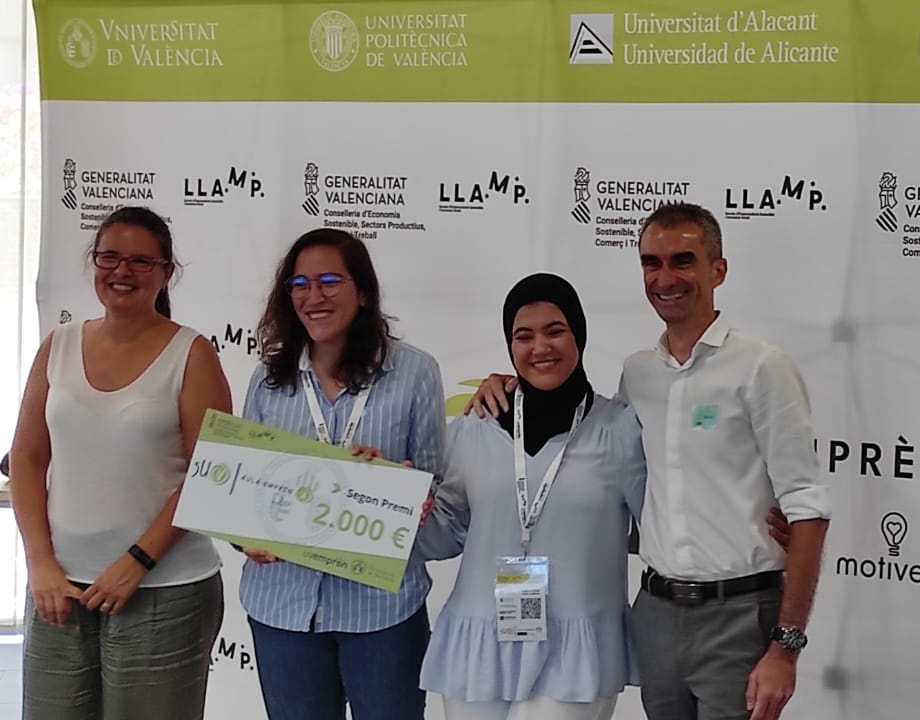 UVempren_'s tweet image. #EsdevenimentsUVemprén |
🏆Equips guanyadors d'#AulaEmprén3i #LLAMP #5UCV  @GVAeconomia
🥉3er 🏆 de 1️⃣0️⃣0️⃣0️⃣€ per a #TILPIAS del @CentroEmpleoUA
🥈2on 🏆 de 2️⃣0️⃣0️⃣0️⃣€ per #ENVYTECH de la @CentroEmpleoUA
🎖1er 🏆 de 3️⃣0️⃣0️⃣0️⃣€ per a #ControlGest @medicina_uv @UV_EG 
Enhorabona‼️