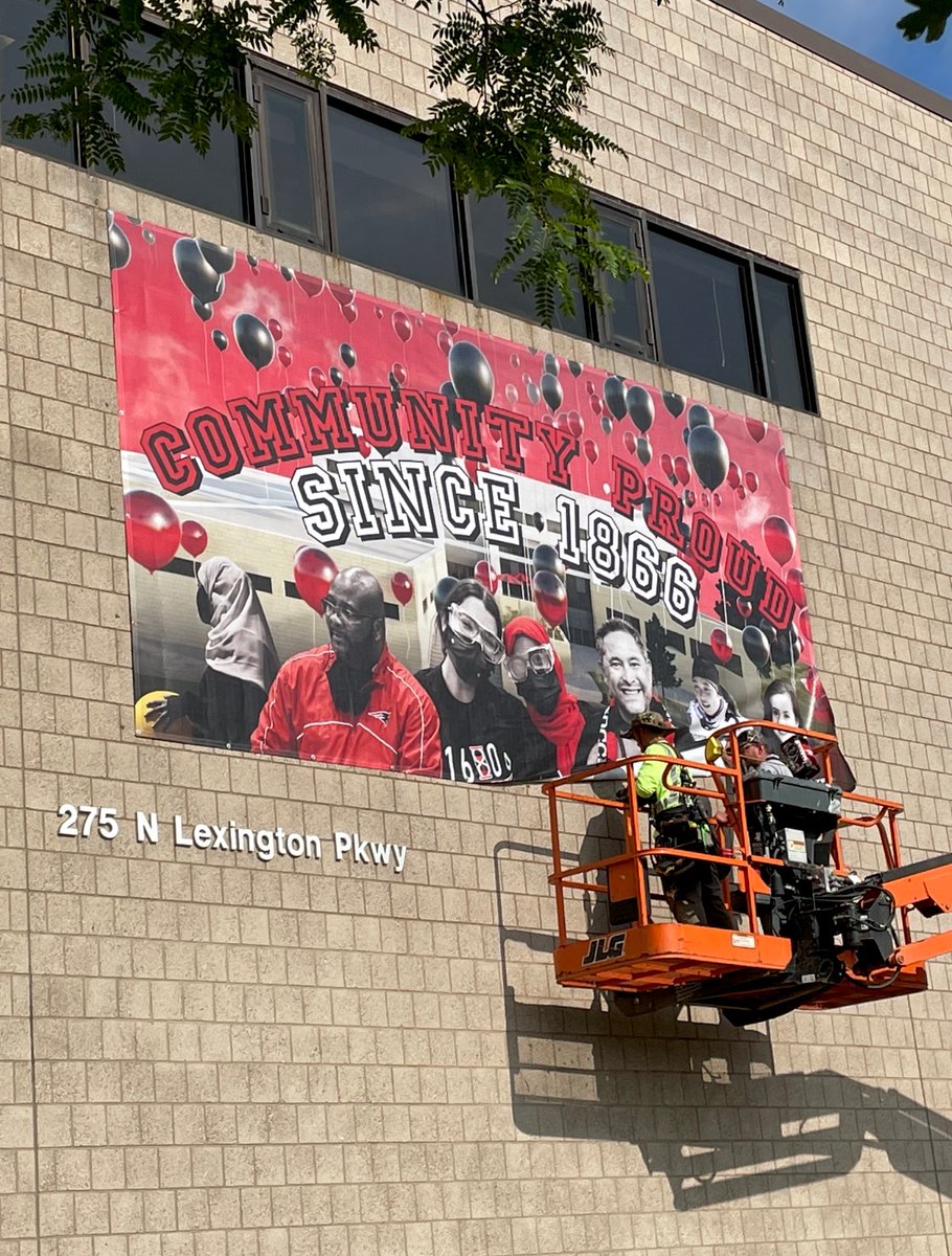 MagdalenaOReill's tweet photo. New banners are up at @stpaulcentral created through @TransformingCHS and they are amazing.  @SPPS_News @stpaulchsdrama @CMN_Tweets @CentralTimesSP @MinuteBots https://t.co/rLKWsL2h8U