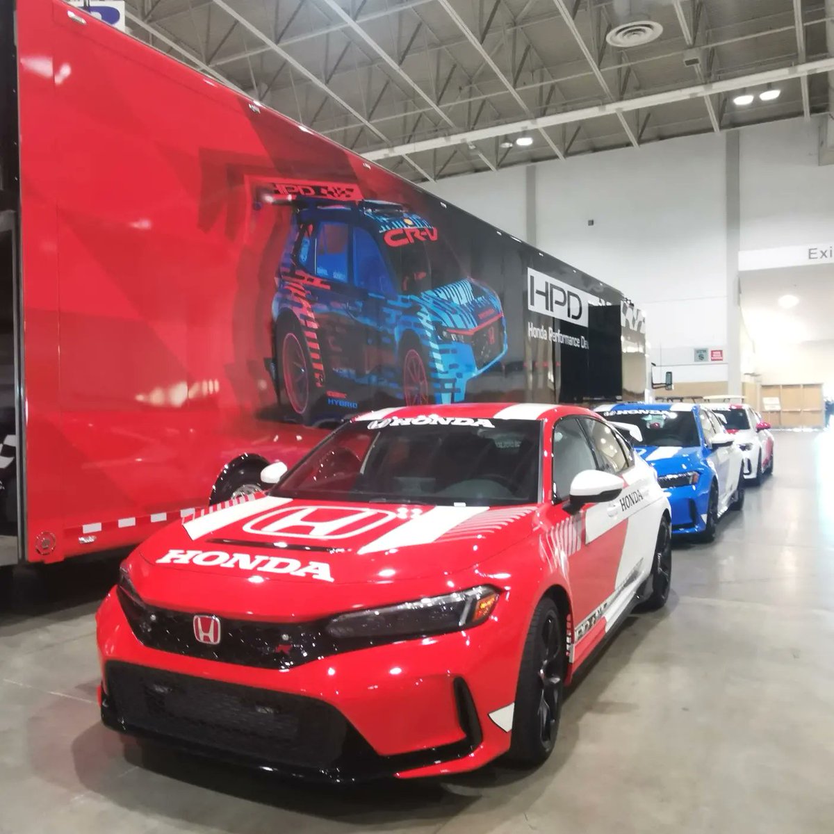 MoVernie's tweet photo. As I was roaming around, Honda Type Rs spotted!
Sick!
Which colour would you like? White? Red? Blue?
@HondaCanada
#HondaIndy #2023HondaIndy #indy #indycar #indyblogger #hondacanada #honda #typeR #civictyper https://t.co/STzoW1Tnwc