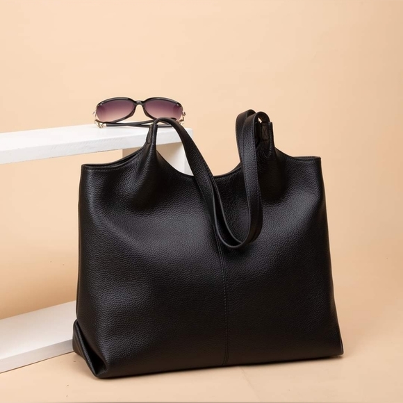 Karen Brooks tweet media