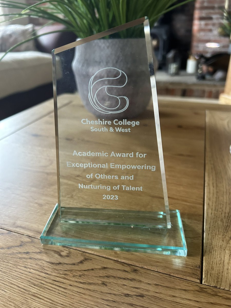 Anne Pickering #FE tweet media