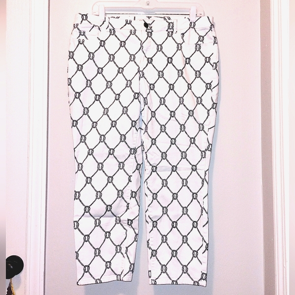 So good I had to share! Check out all the items I'm loving on <a href="/Poshmarkapp/">Poshmark</a> from <a href="/thrifthorse/">The Thrifthorse</a> #poshmark #fashion #style #shopmycloset #ashleystewart #susangraver #coldwatercreek: posh.mk/pSbmkEvGqBb