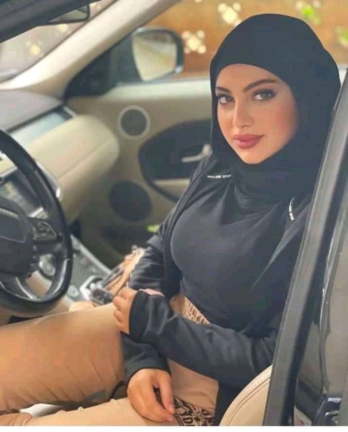 الدكتورة مريم القحطاني طبيبة عمري 32عام ابحث عن زوج مسلم فقير لايهم عمره ومدينته ثروتی تقدر 30 مليون ريال - لدي سيارة وفيلا بالرياض ليس لدي ابناء ابحث عن زوج من اي دولة وجاهزة جميع تكاليف السفر على حسابي الخاص ويشتغل معي اريد شخص كويسhj