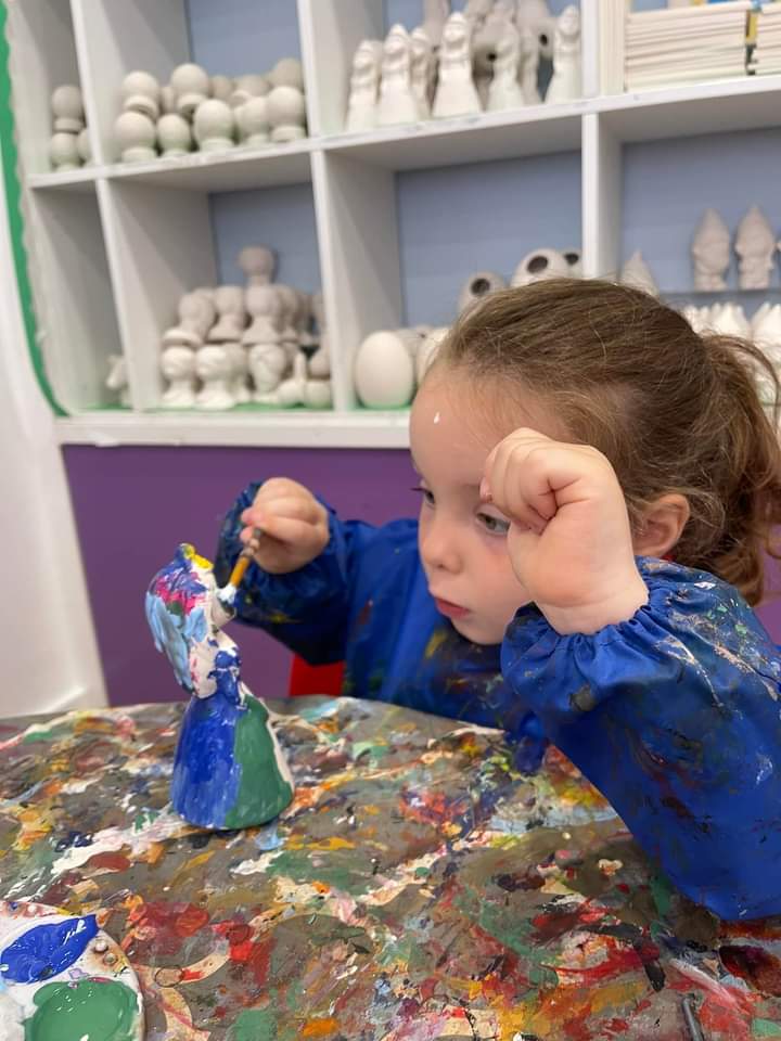 Charlotte_Ariya's tweet photo. .@Butlins was such a fun holiday 🏖

I loved all the different activities especially the ice cream 🍨

I look forward to coming back next year! 

@littlebigdoor #SummerHoliday #Model #Painting #FunFair #IceCream https://t.co/gN3F3E8B7N