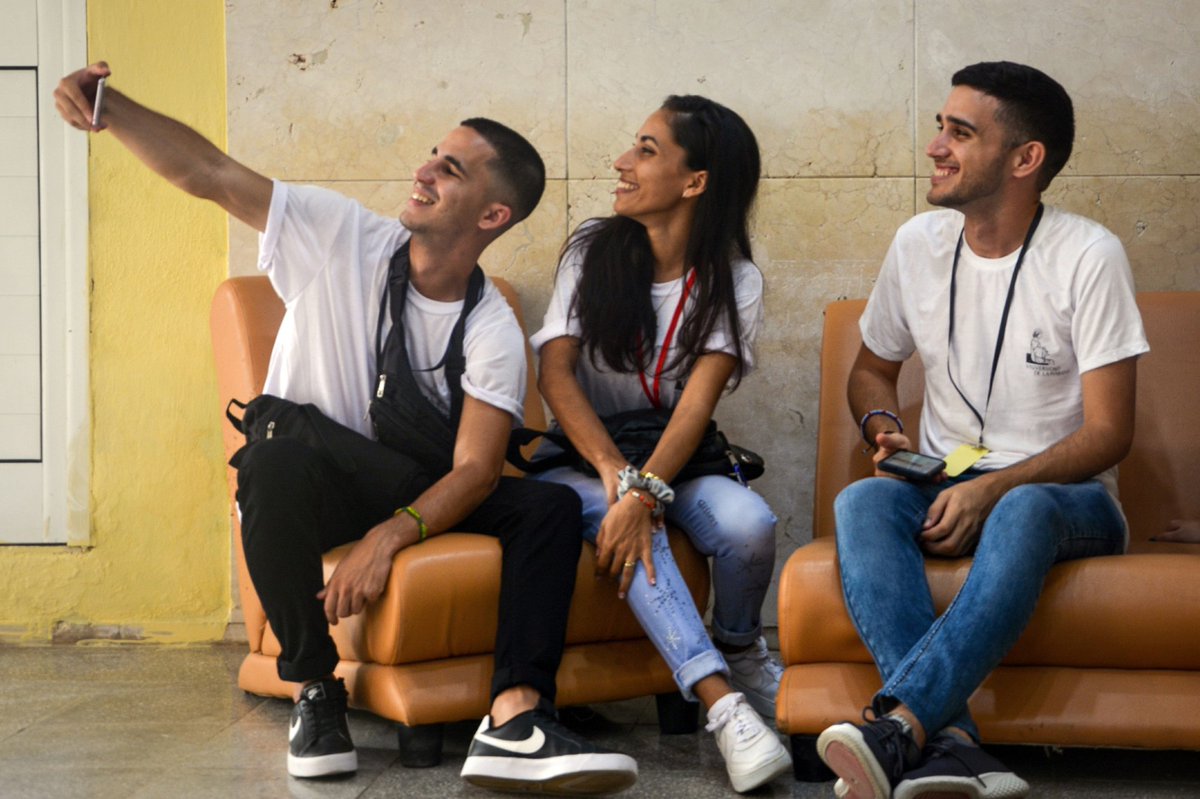 #FEUdeCuba ✊🏽🇨🇺//

Recibe 🤩🙌🏽 la 📍 Residencia Estudiantil de 12 y Malecón a los delegados del Consejo Nacional de la FEU 2023.

Ya esto comenzó!!! 🥳

#SomosFEU #SueñaCreaTransforma