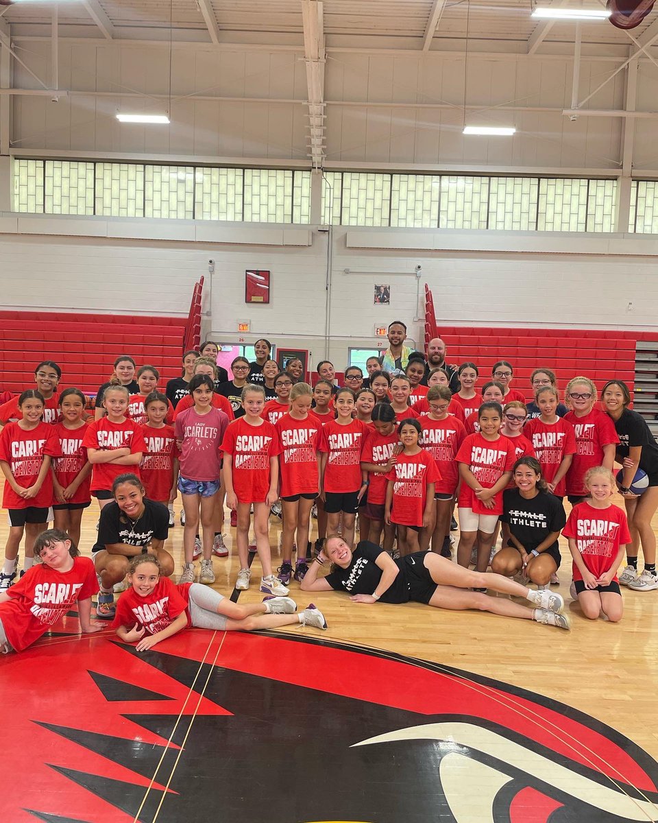 Coach_Bork's tweet photo. Big thank you to Kyle Anderson for coming to @ScarletsBball camp this morning and offering these young ballers some words of wisdom! https://t.co/2OVRa6FipB
