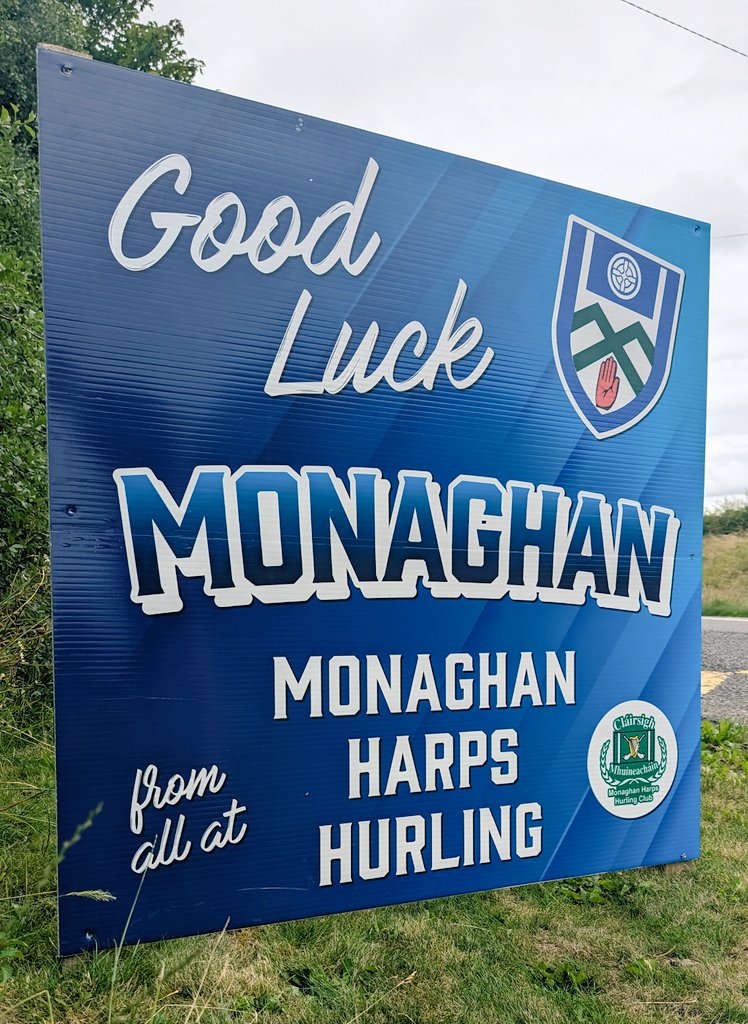 MonHarpsHC's tweet photo. @monaghangaa @MonaghanHarps Gach rath ar an bhfoireann amárach ónár dtreibh. 🤍💙🤍💙 #GAA https://t.co/h96UVUSaL2