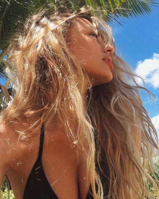 my_crimetime's tweet photo. Beach Life #beach #beachlife #sun #surf #waves #water #ocean #bikini @suntan #sunrays #life #nature #beauty #love #fun #funwithme #funwithyou #sayhello #summer #joy #happiness #tigerlilly #girlfriend #single #secret https://t.co/1LSo2gB4mH