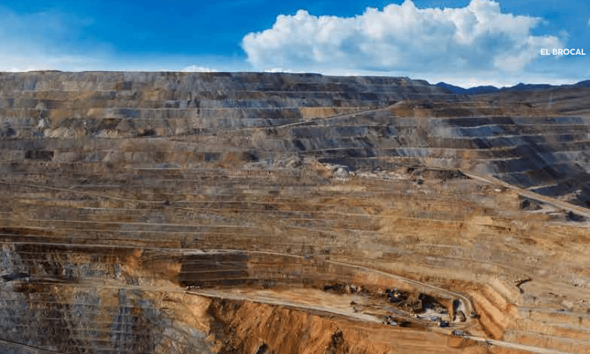 rumbominero's tweet photo. #MineríaPerú 🇵🇪
EL BROCAL: PRODUCCIÓN DE COBRE DEL SEGUNDO TRIMESTRE SUPERÓ PROYECCIONES
El procesamiento de mineral polimetálico a cielo abierto en #ElBrocal se reanudó según lo planeado durante el segundo trimestre. 

#RumboMinero #AmericaMining
https://t.co/WSE4JSbrTl https://t.co/ginm52PfWh
