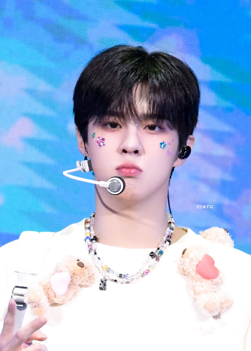 𝐦❄︎𝐫𝐮 tweet media