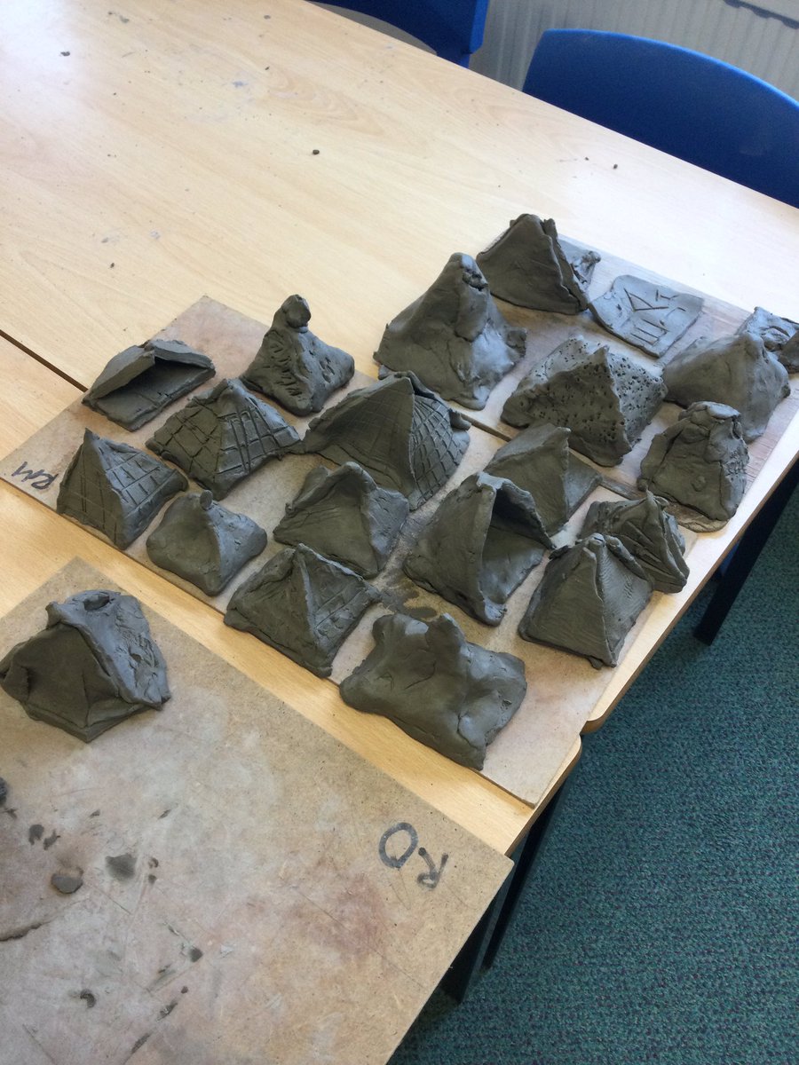 MD_Class3's tweet photo. The children made pyramids with clay this afternoon in art. Some of them tried to remember some hieroglyphics to carve on the sides! 
#mdart @MillDamSchool https://t.co/yfjAAeuSkX