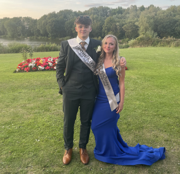 Woodrushhigh's tweet photo. Wednesday night was Year 11 Prom Night... and what a night it was! Our students were dressed to the nines and spent the evening dancing the night away!
Congratulations to Harrison B and Lily C who were nominated Prom King and Queen! https://t.co/HOJzcjBx6E
