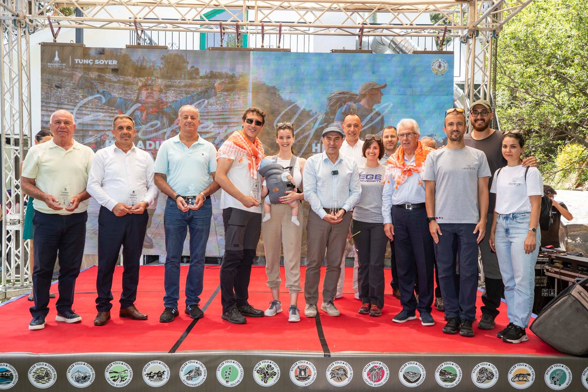 Efeler Yolu tweet media