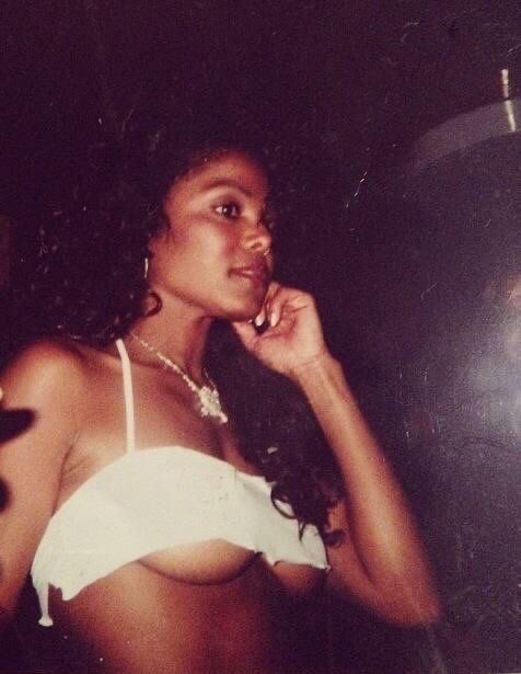 notgwendalupe's tweet photo. Janet Jackson, 2002 https://t.co/bW5Sy5ob7p